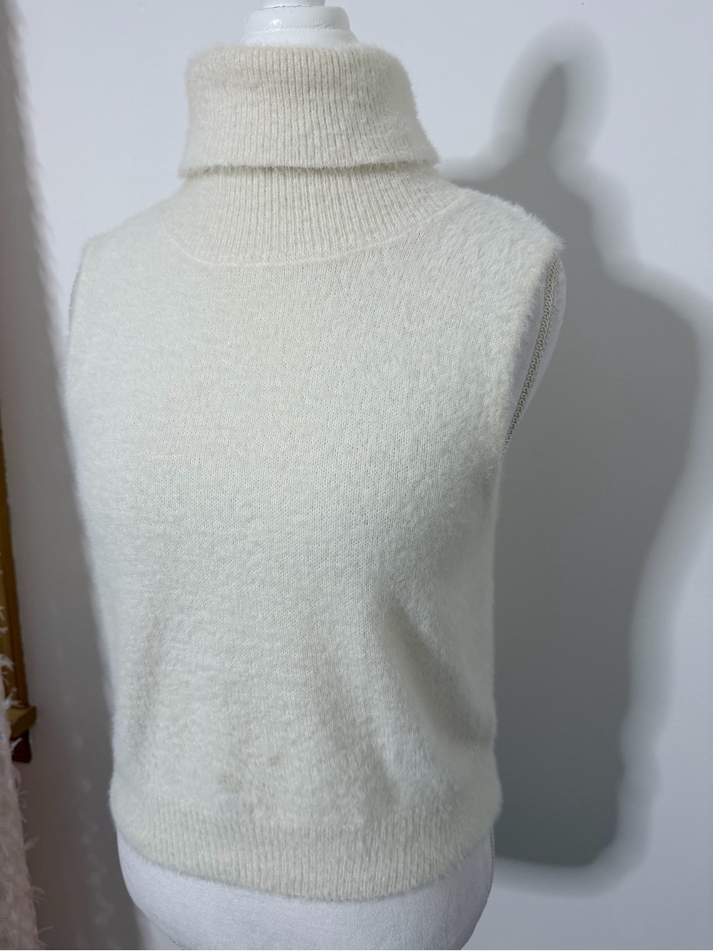 Jessica Simpson Cream Sleeveless Turtleneck Sweater Vest Sz XL